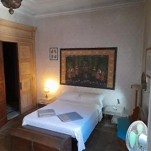 Le Stanze Del Notaio Проживание в семье