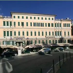 Hotel Mediterranee, Genova