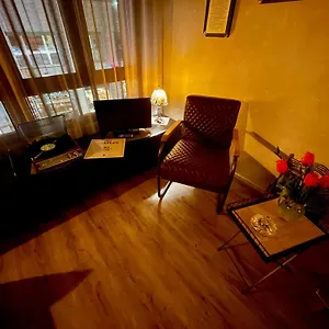  Apartment La Maison Nel Cuore Di Free Parking
